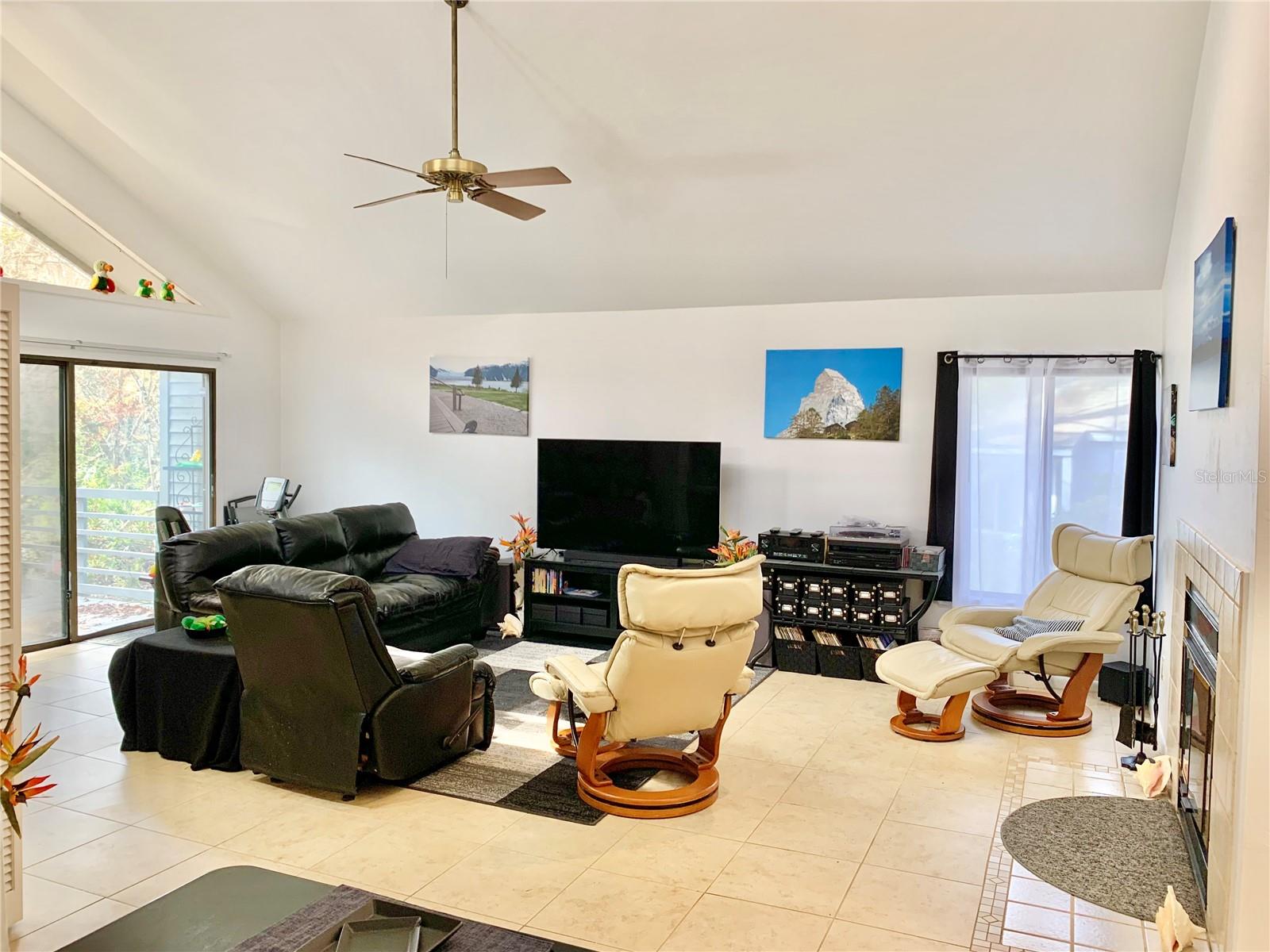 Image 4 of 34 For 1658 22nd Circle