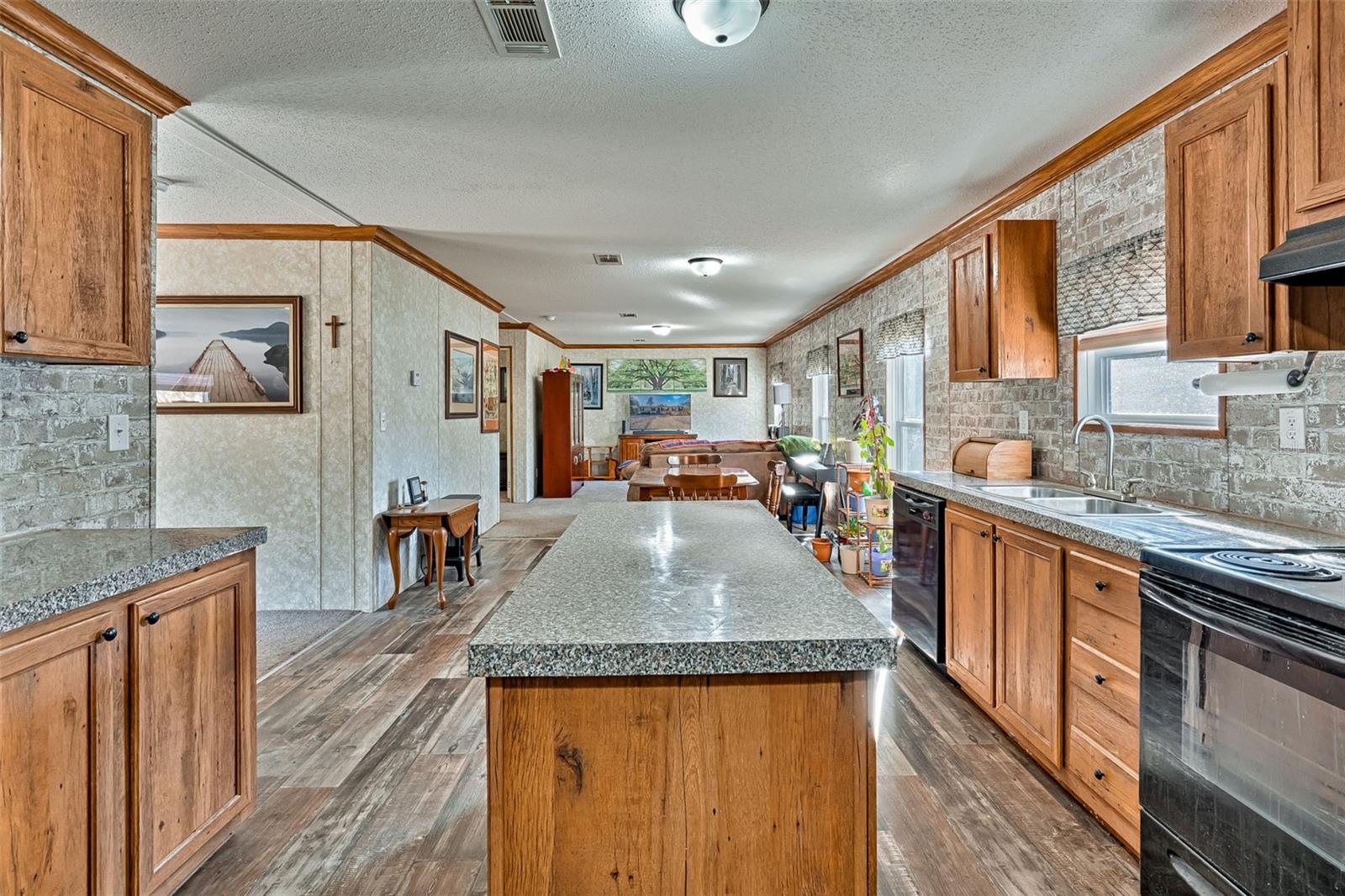 Image 10 of 42 For 152 Piper Drive