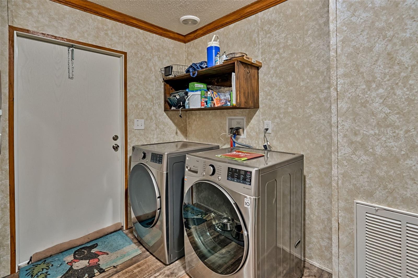 Image 21 of 42 For 152 Piper Drive