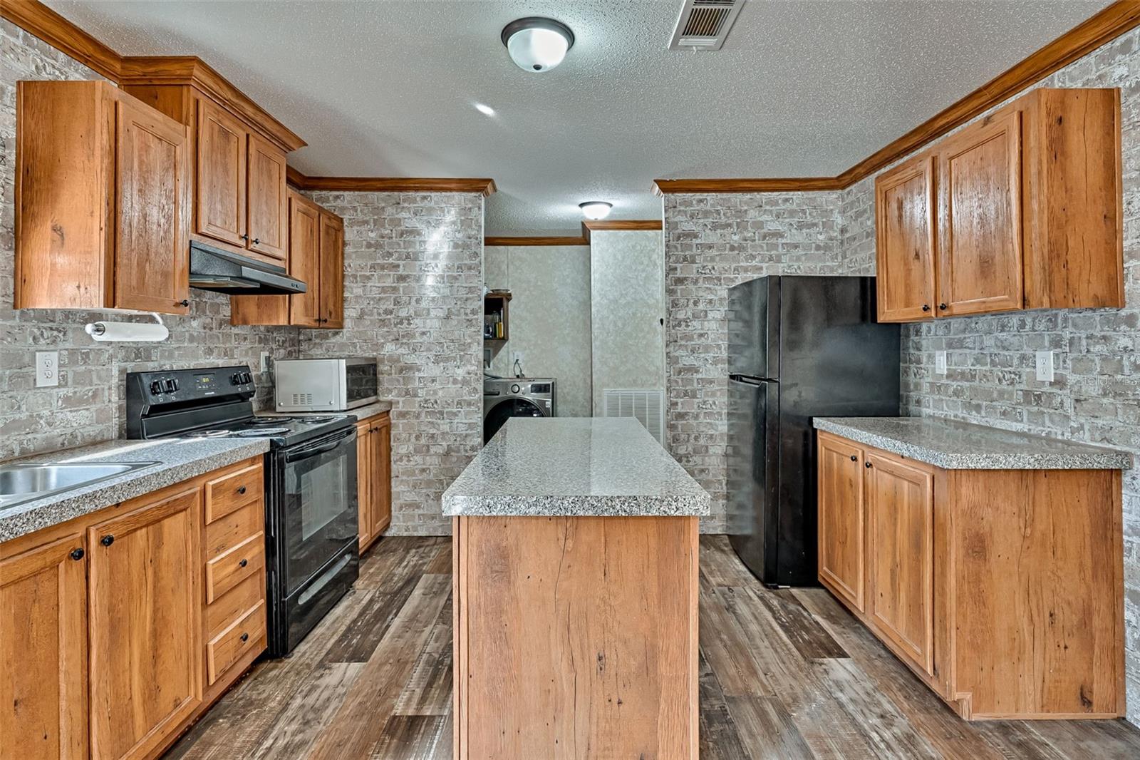 Image 8 of 42 For 152 Piper Drive