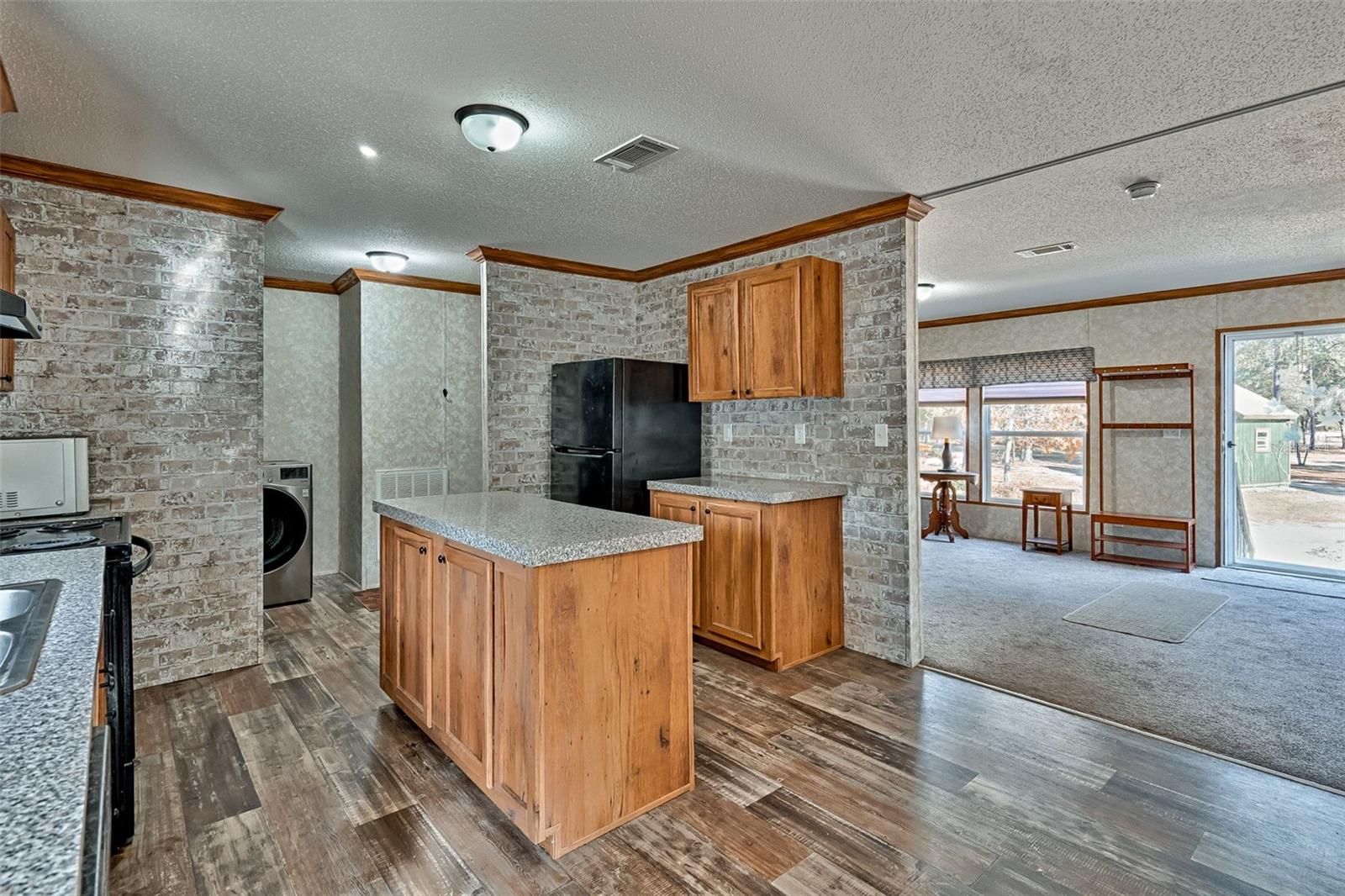 Image 9 of 42 For 152 Piper Drive