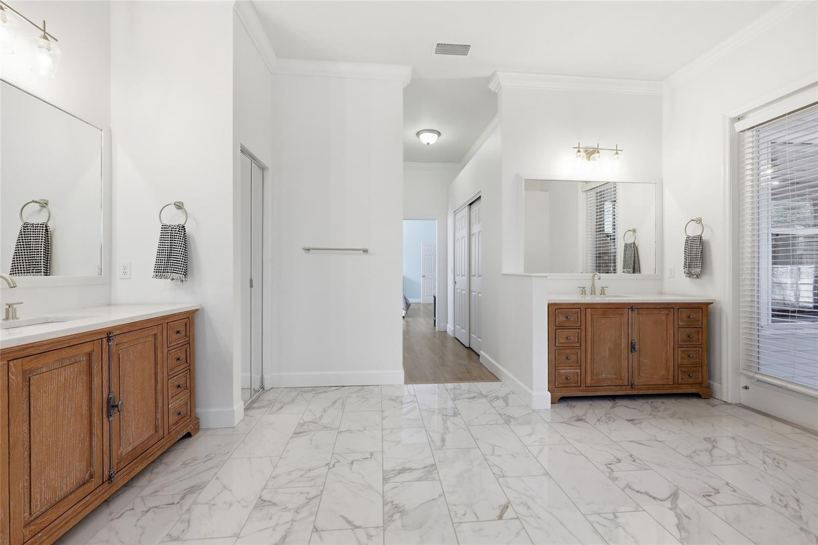 Image 18 of 40 For 6465 88 Terrace