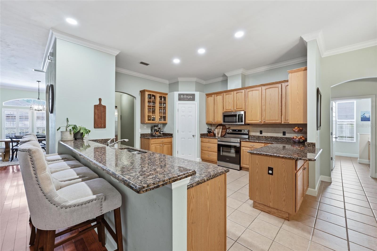 Image 2 of 40 For 6465 88 Terrace