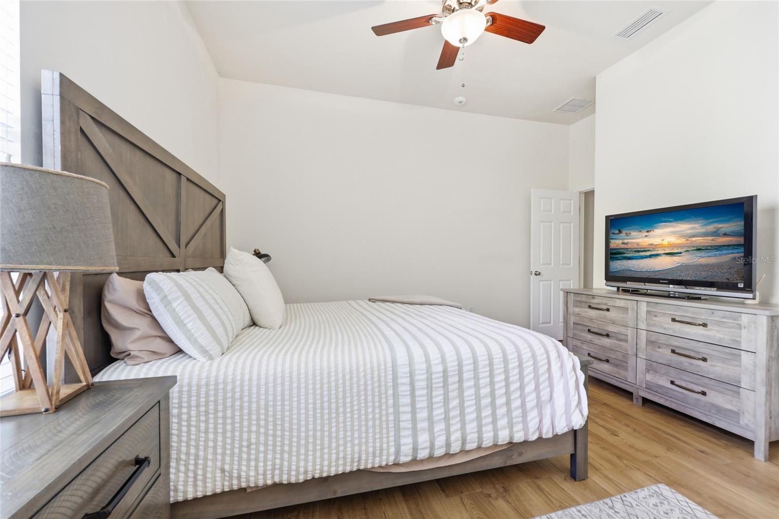 Image 20 of 40 For 6465 88 Terrace