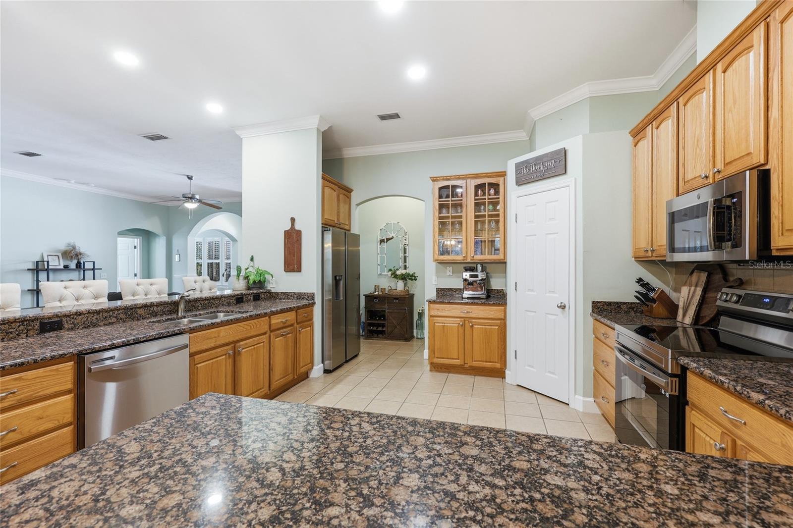 Image 5 of 40 For 6465 88 Terrace