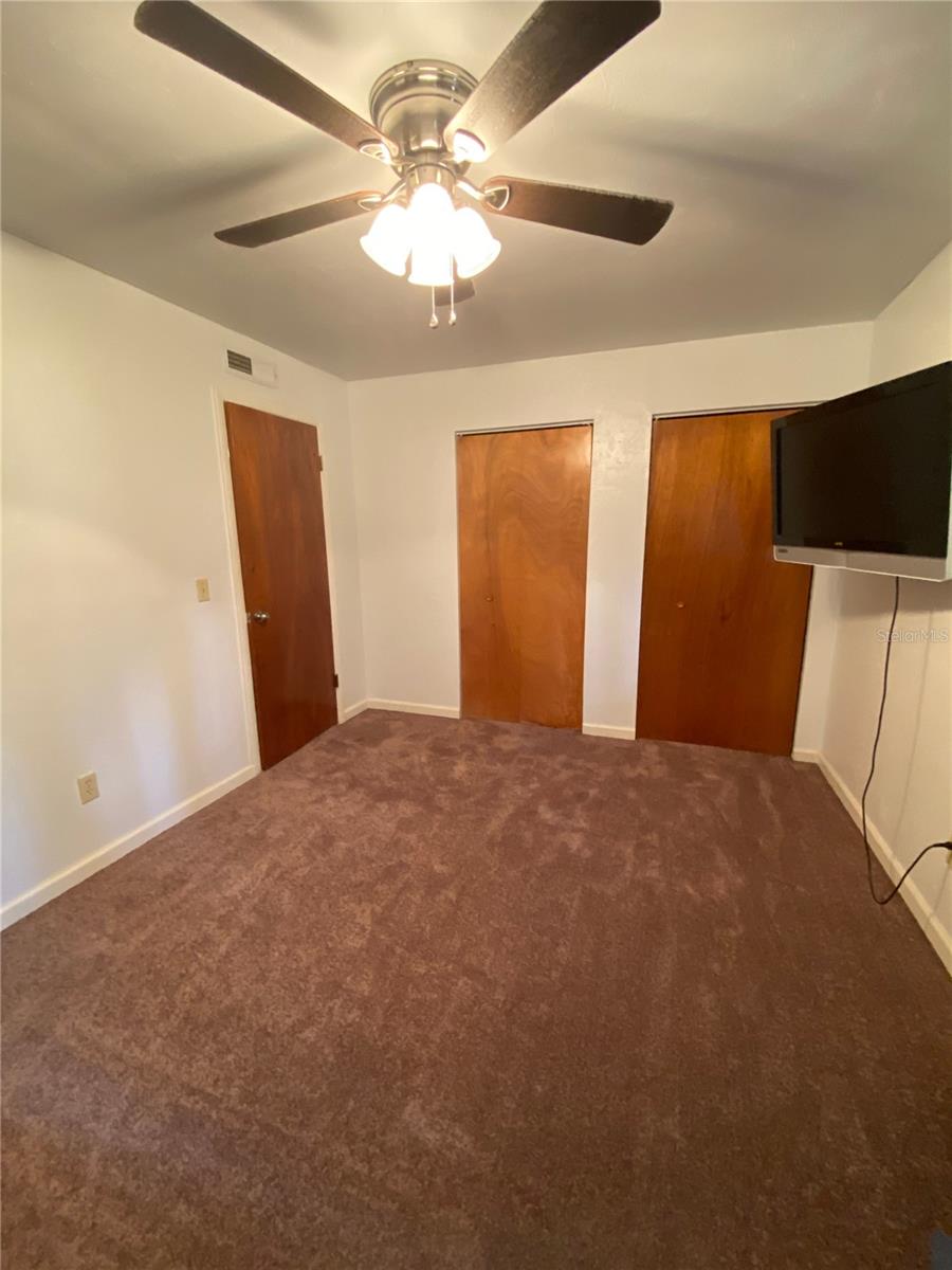 Image 12 of 20 For 2508 35th Place F32