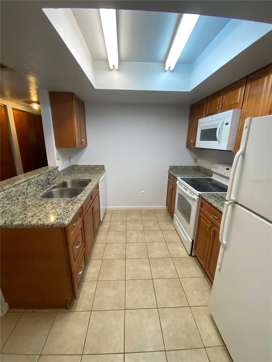 Image 6 of 20 For 2508 35th Place F32