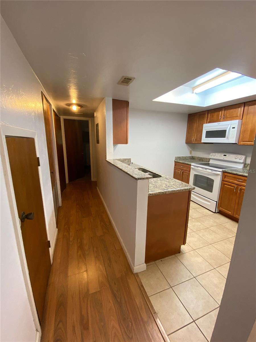 Image 7 of 20 For 2508 35th Place F32