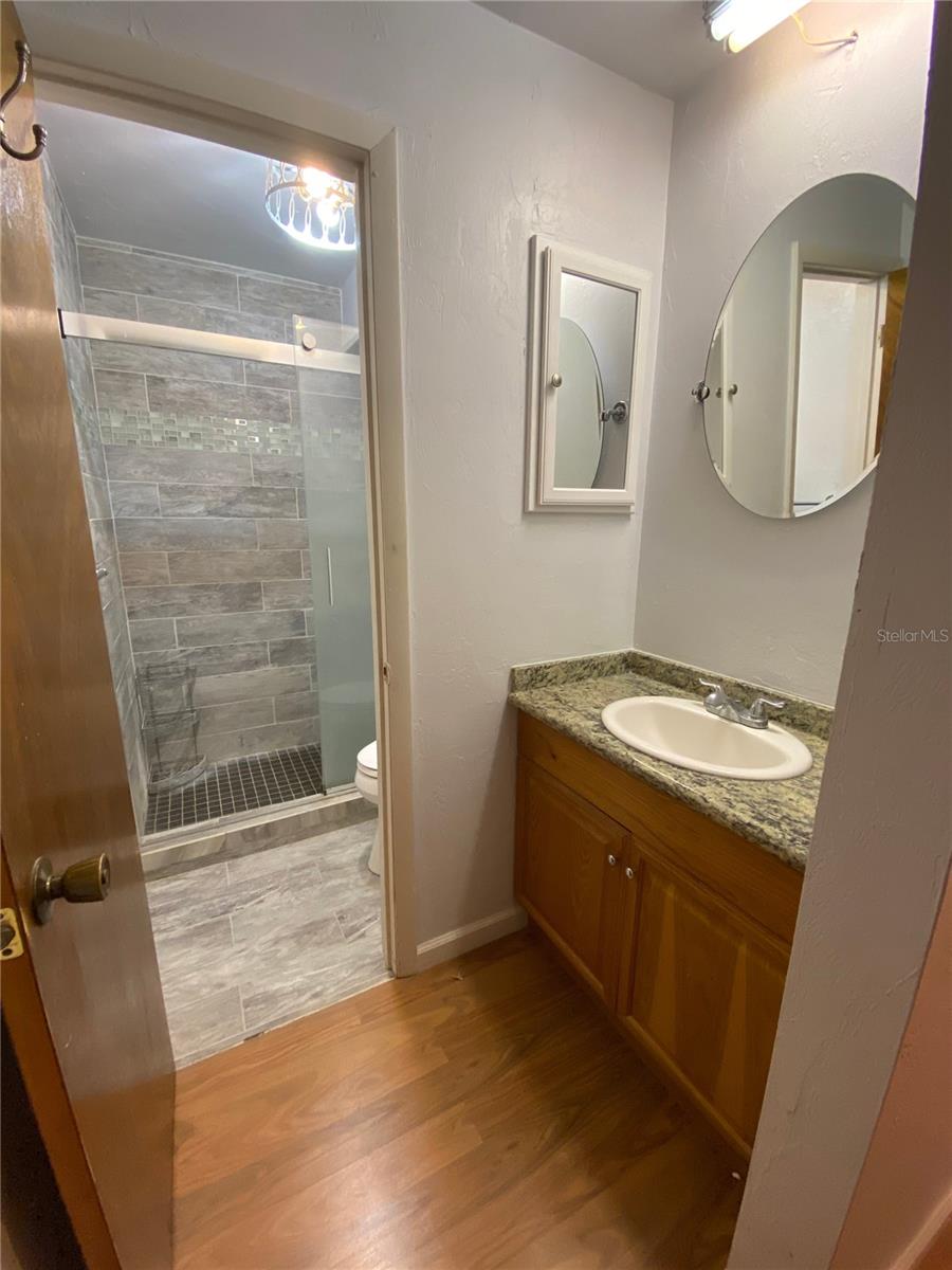 Image 8 of 20 For 2508 35th Place F32