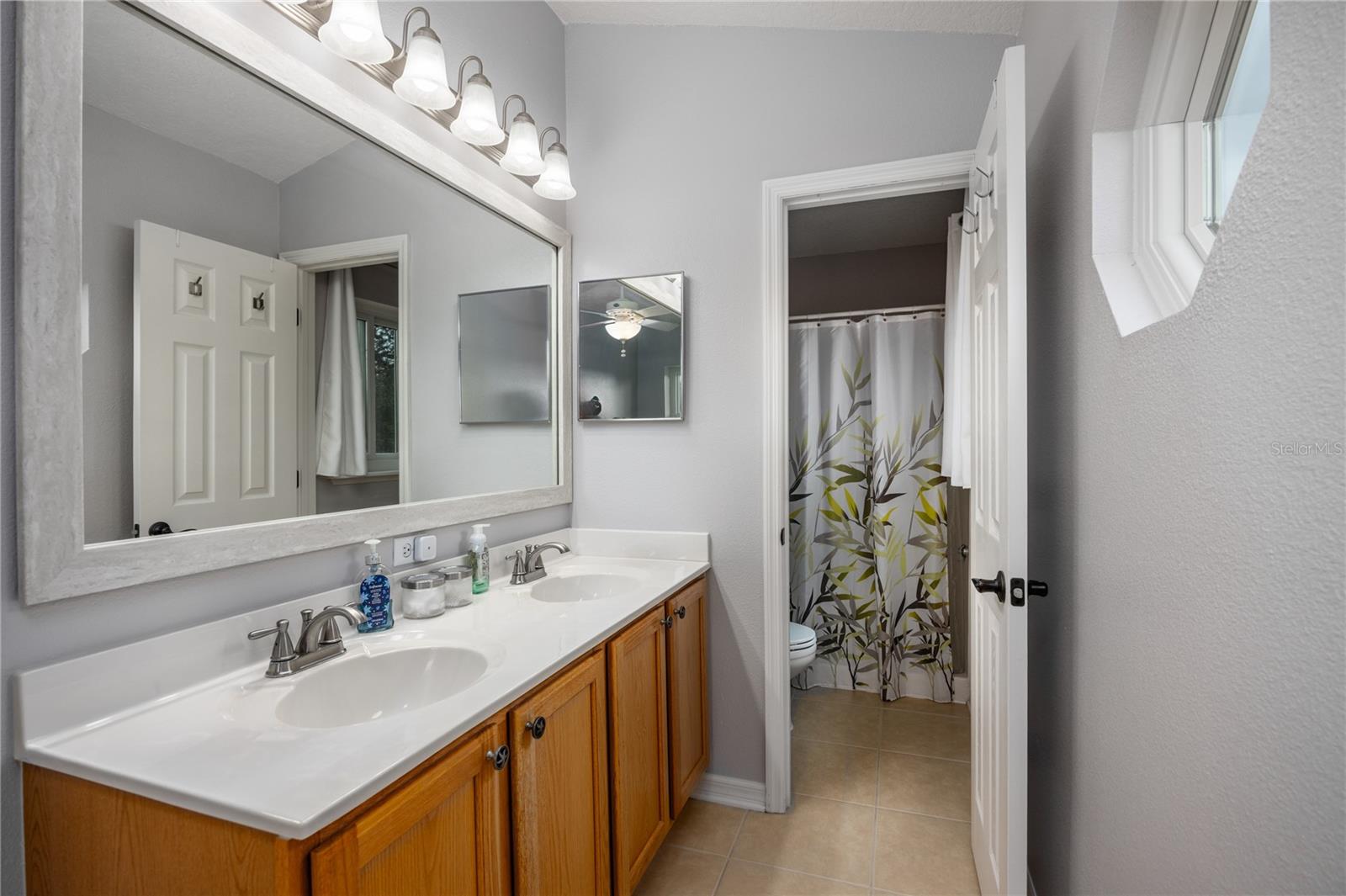 Image 32 of 69 For 940 229th Drive