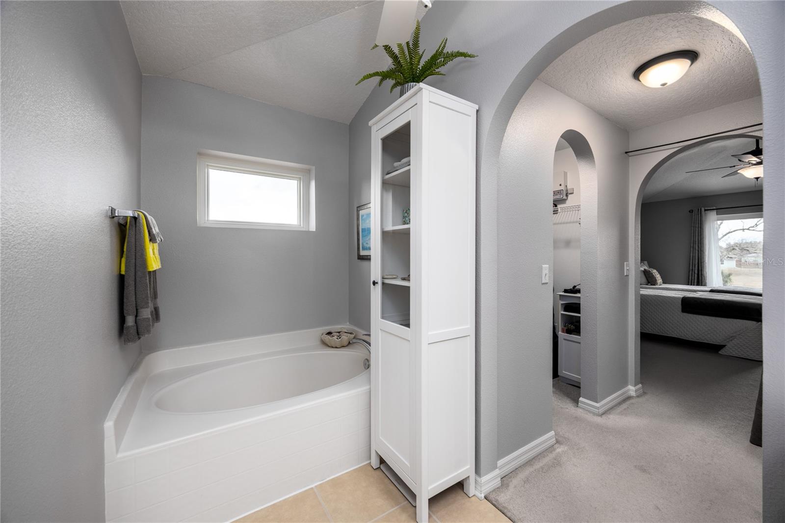 Image 33 of 69 For 940 229th Drive