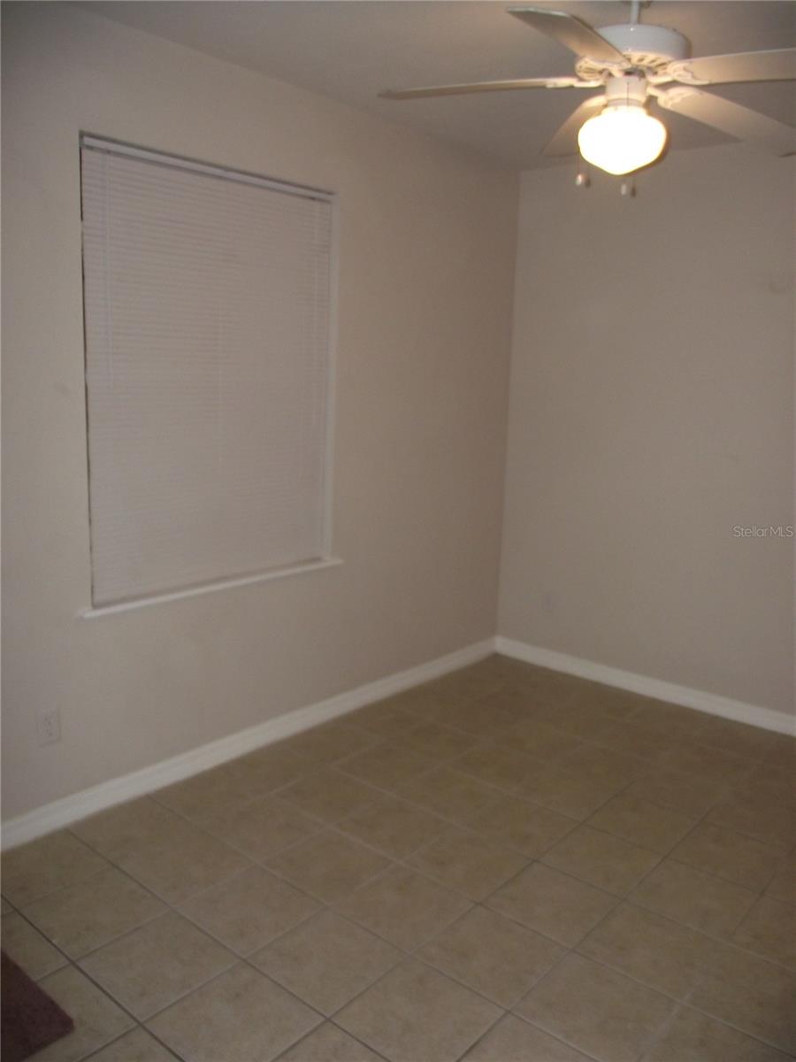 Image 10 of 19 For 1220 1st Avenue 211