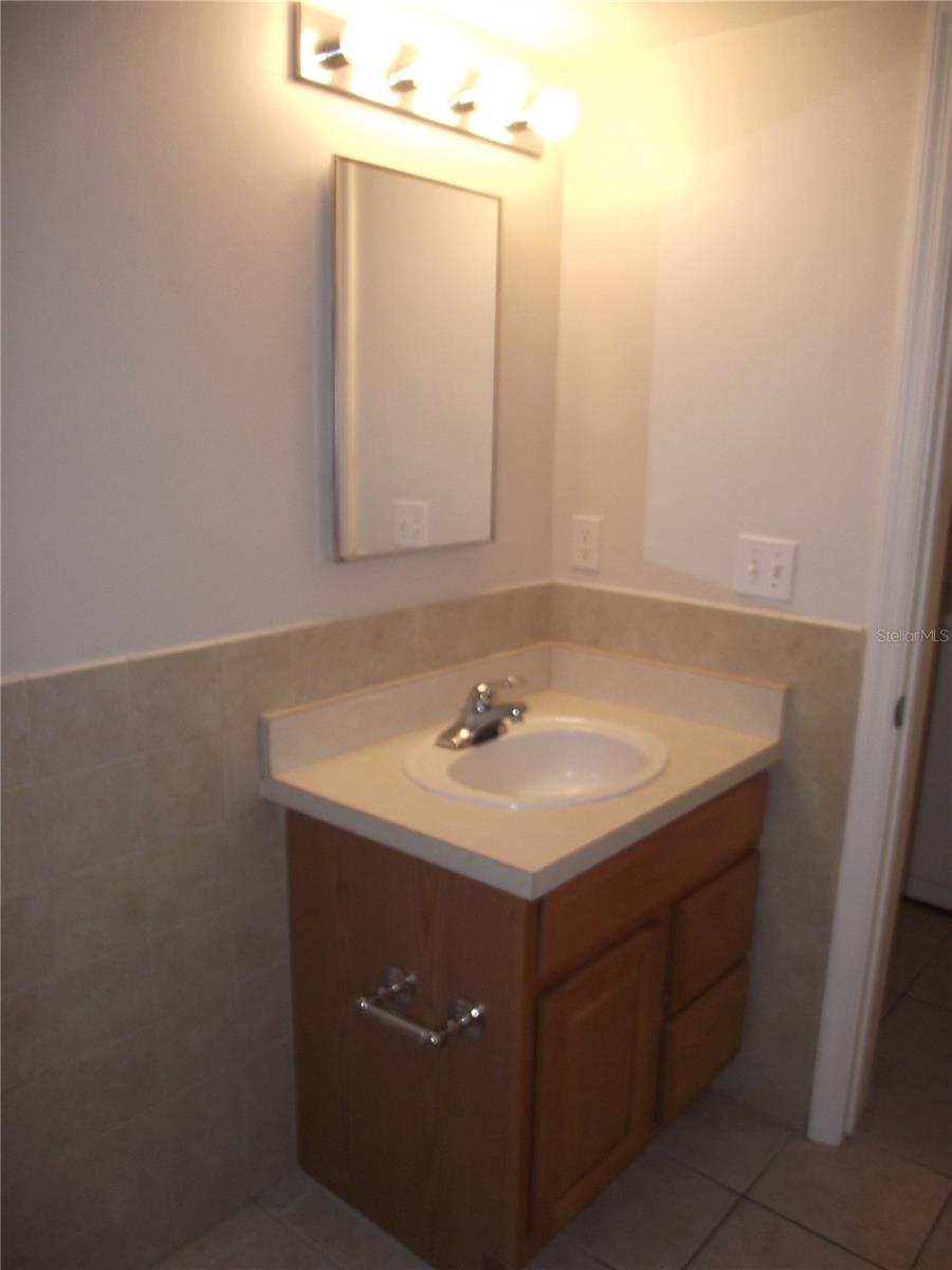 Image 15 of 19 For 1220 1st Avenue 211