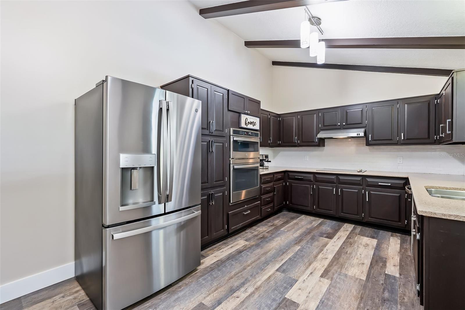 Image 13 of 47 For 102 Thicket Lane