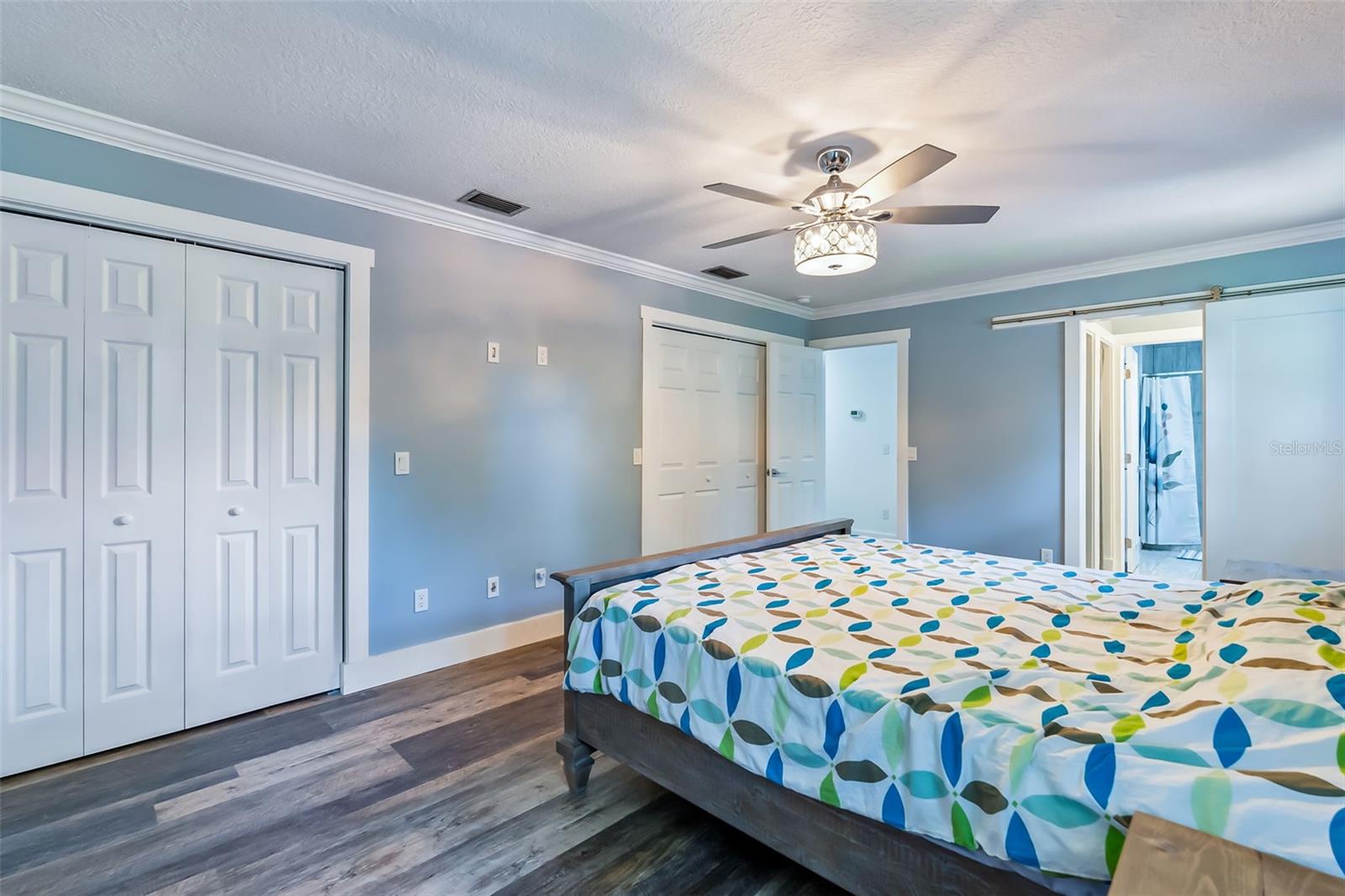 Image 23 of 47 For 102 Thicket Lane