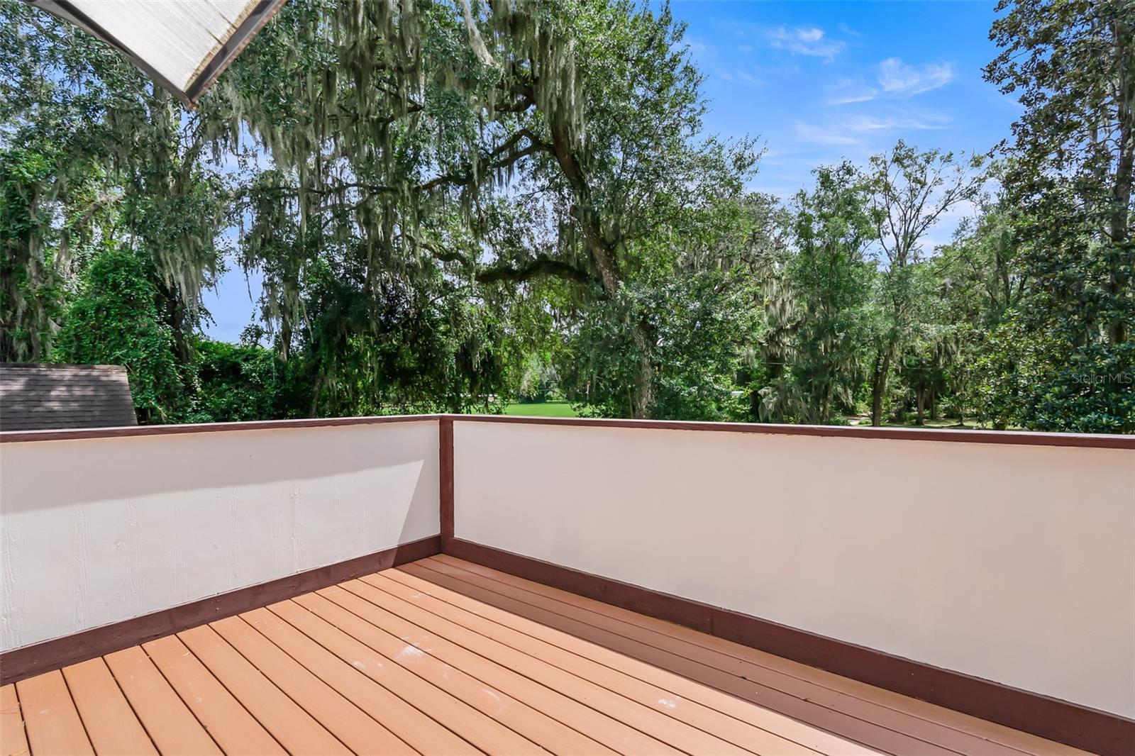 Image 24 of 47 For 102 Thicket Lane