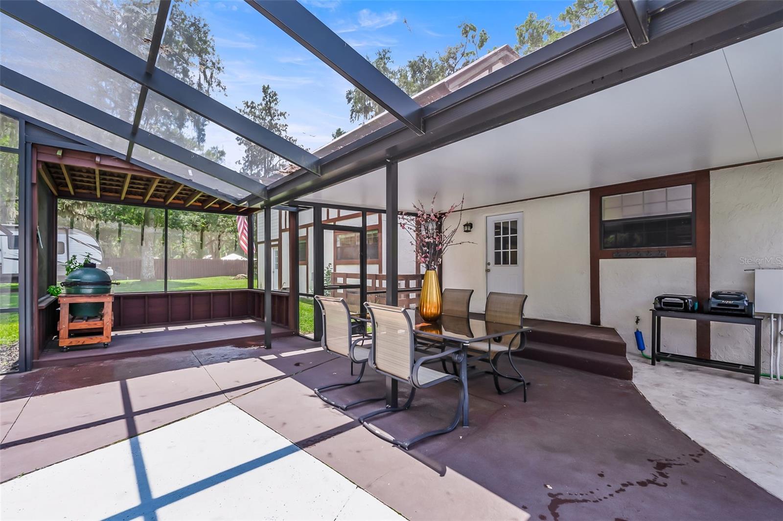 Image 35 of 47 For 102 Thicket Lane