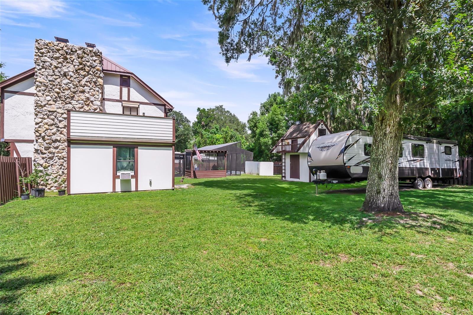 Image 43 of 47 For 102 Thicket Lane