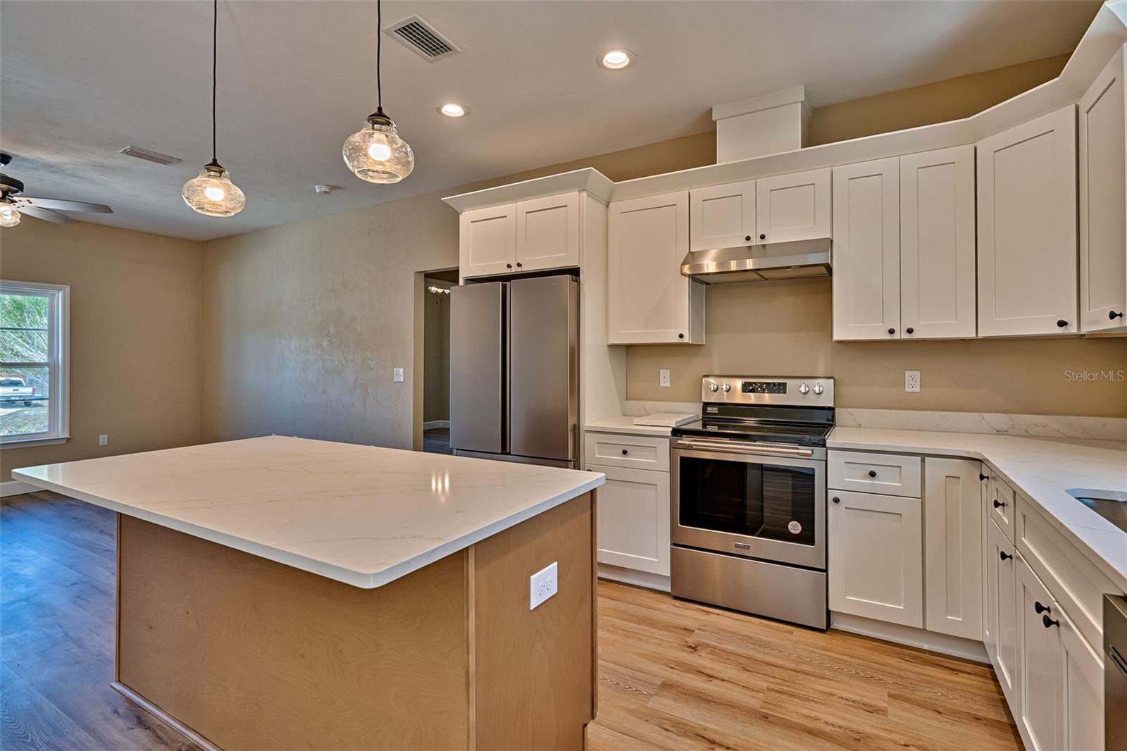 Image 10 of 24 For 484 44th Street