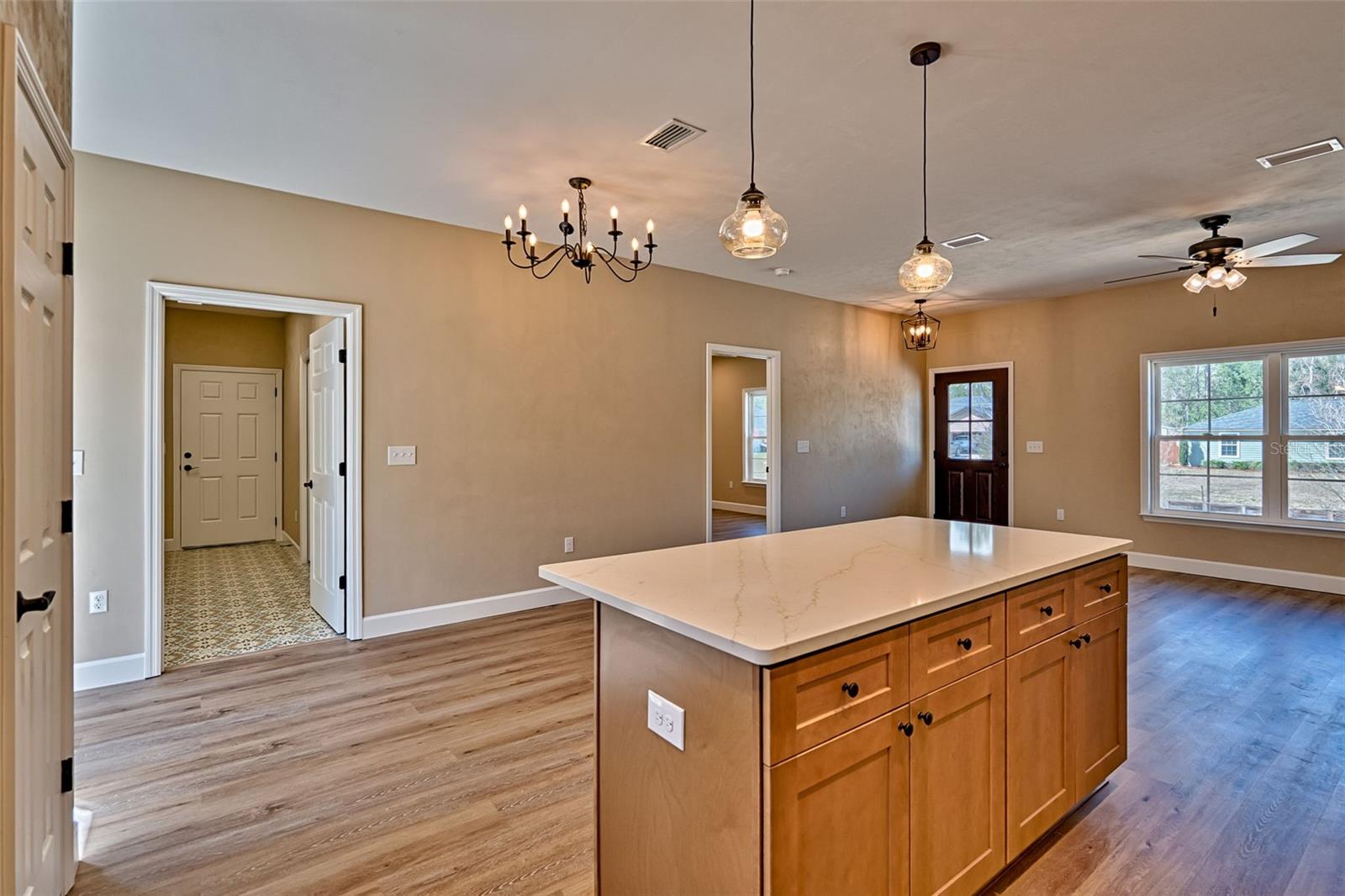 Image 12 of 24 For 484 44th Street