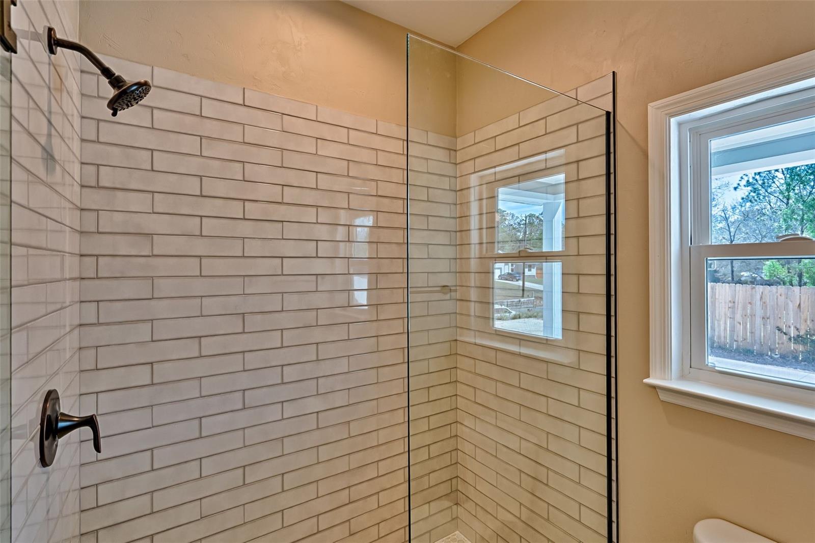 Image 16 of 24 For 484 44th Street