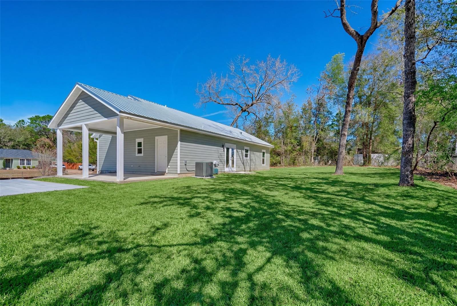 Image 3 of 24 For 484 44th Street