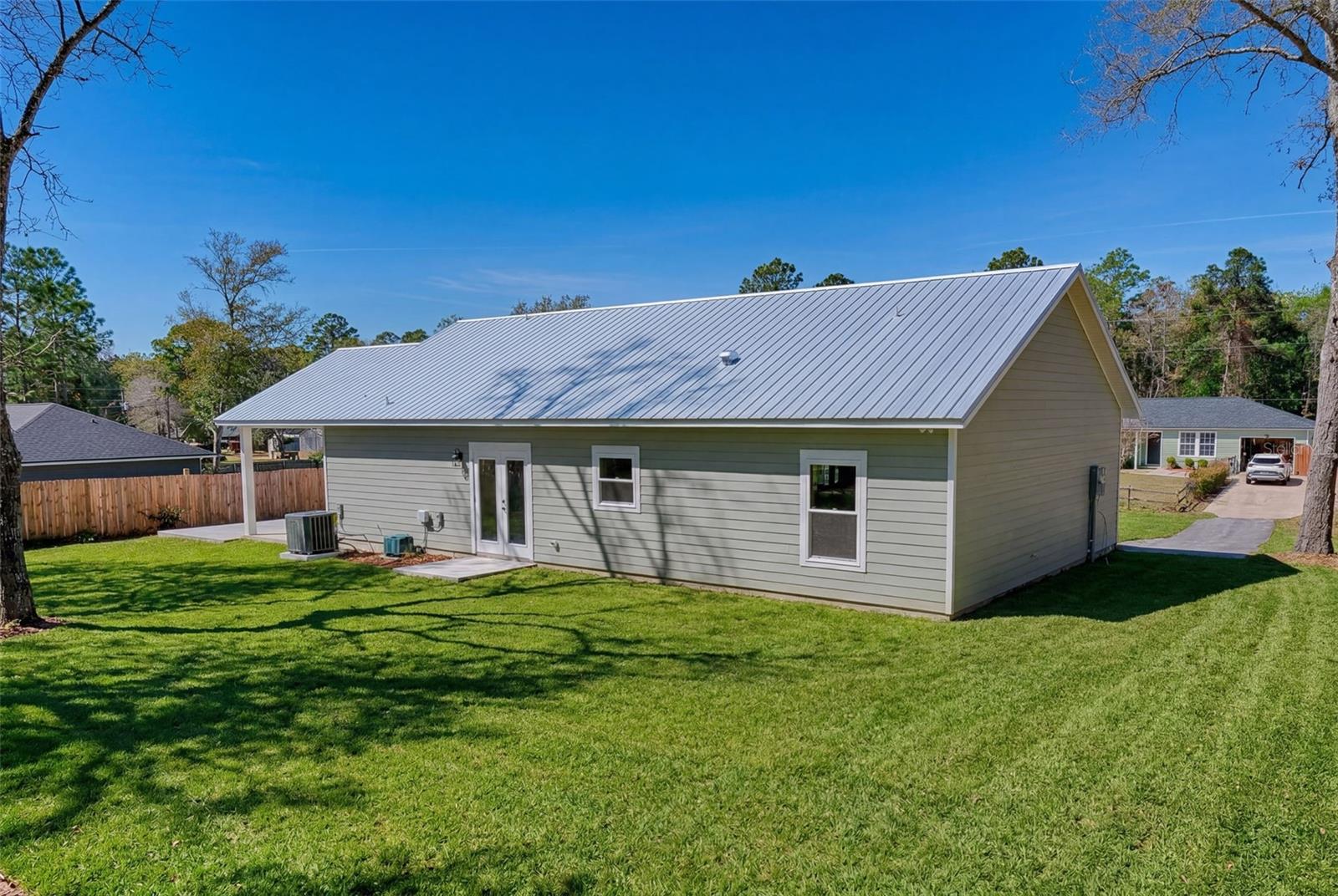 Image 4 of 24 For 484 44th Street