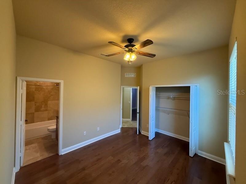 Image 20 of 41 For 14637 27th Place