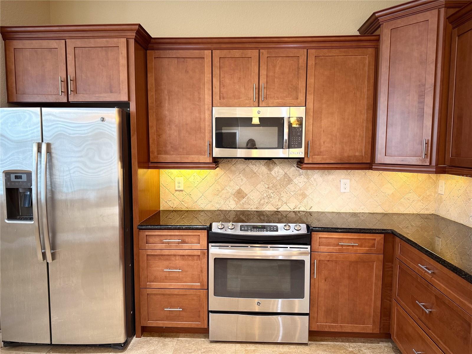 Image 9 of 41 For 14637 27th Place