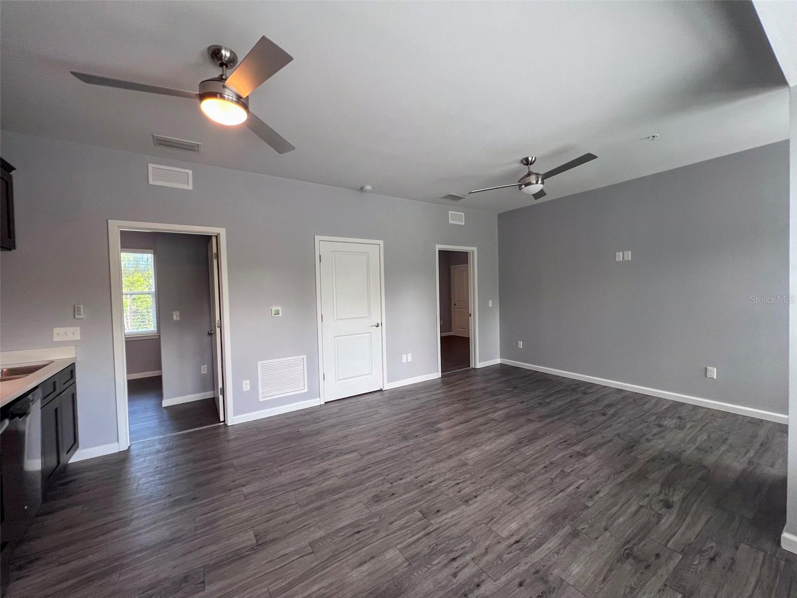 Image 5 of 23 For 204 18th Street 7