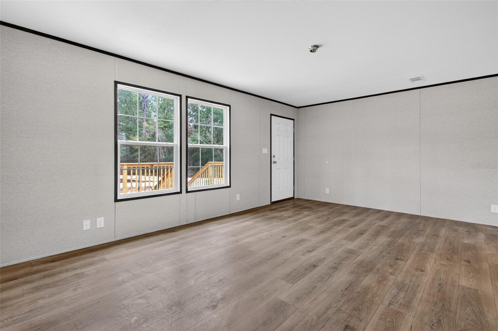 Image 12 of 74 For 419 Lily Trail