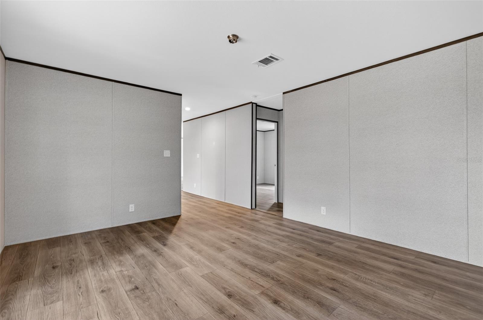 Image 26 of 74 For 419 Lily Trail