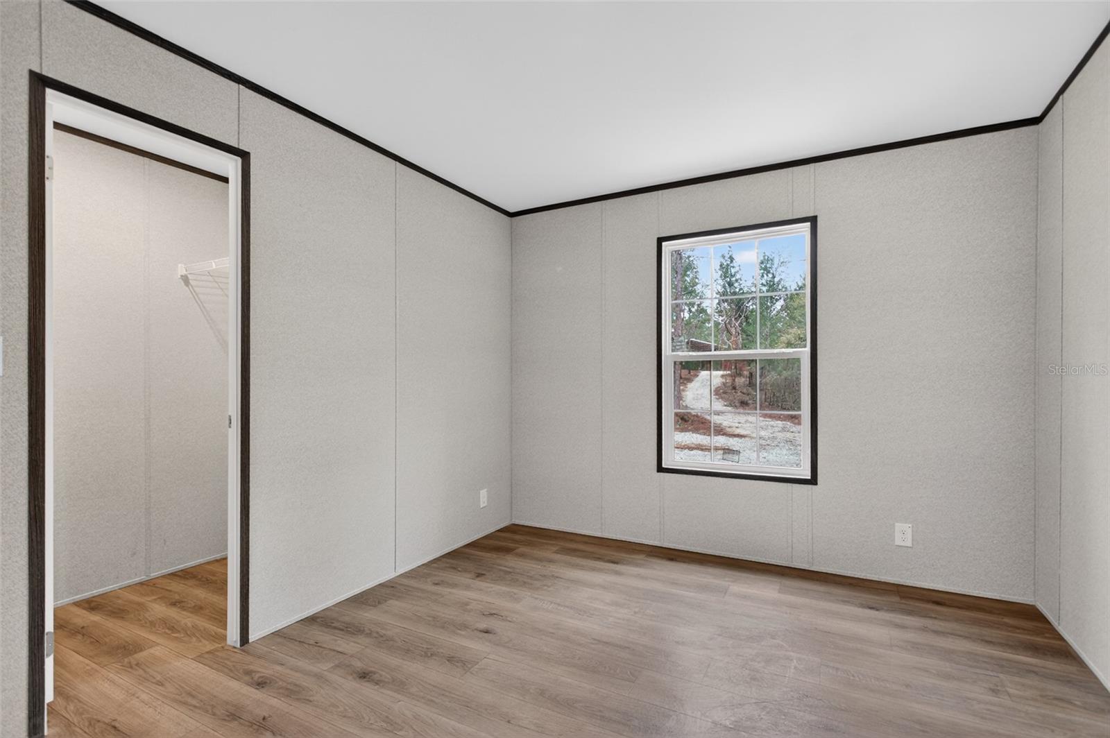 Image 29 of 74 For 419 Lily Trail