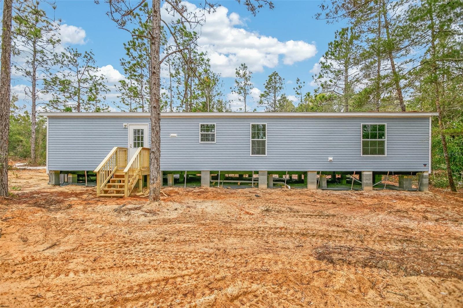 Image 39 of 74 For 419 Lily Trail