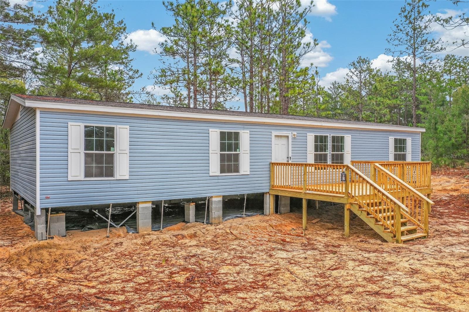 Image 42 of 74 For 419 Lily Trail