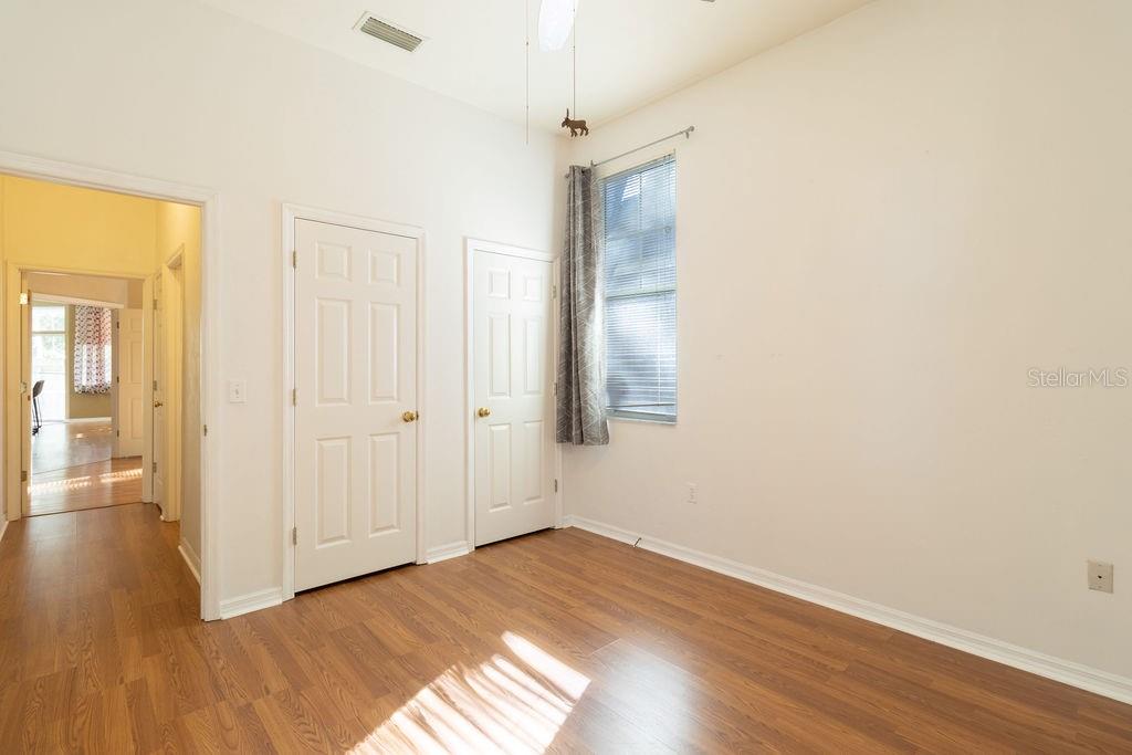 Image 7 of 30 For 9918 52nd Road