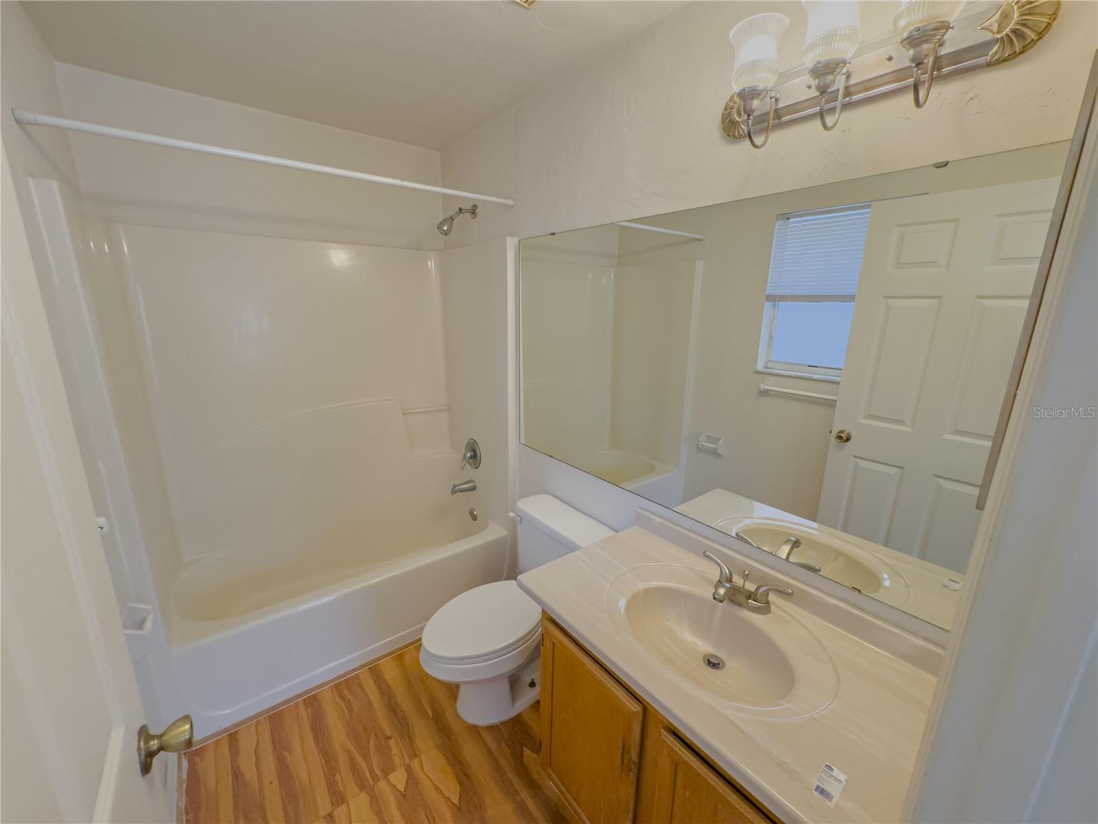 Image 21 of 23 For 4415 34th Street 508