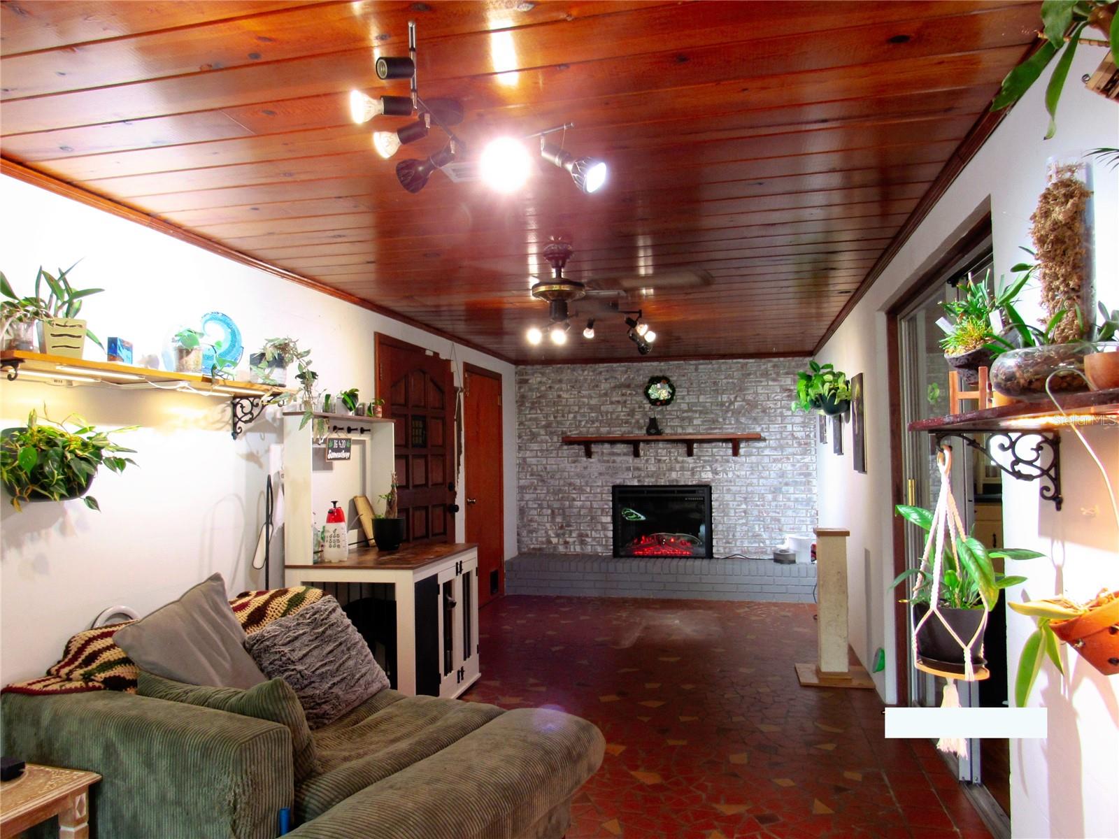 Image 20 of 40 For 20526 State Road 121