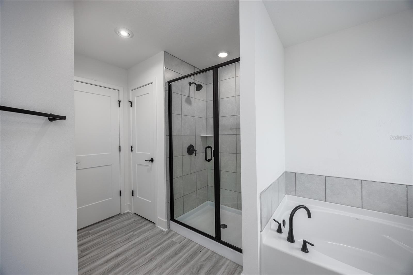 Image 20 of 21 For 13622 150th Circle