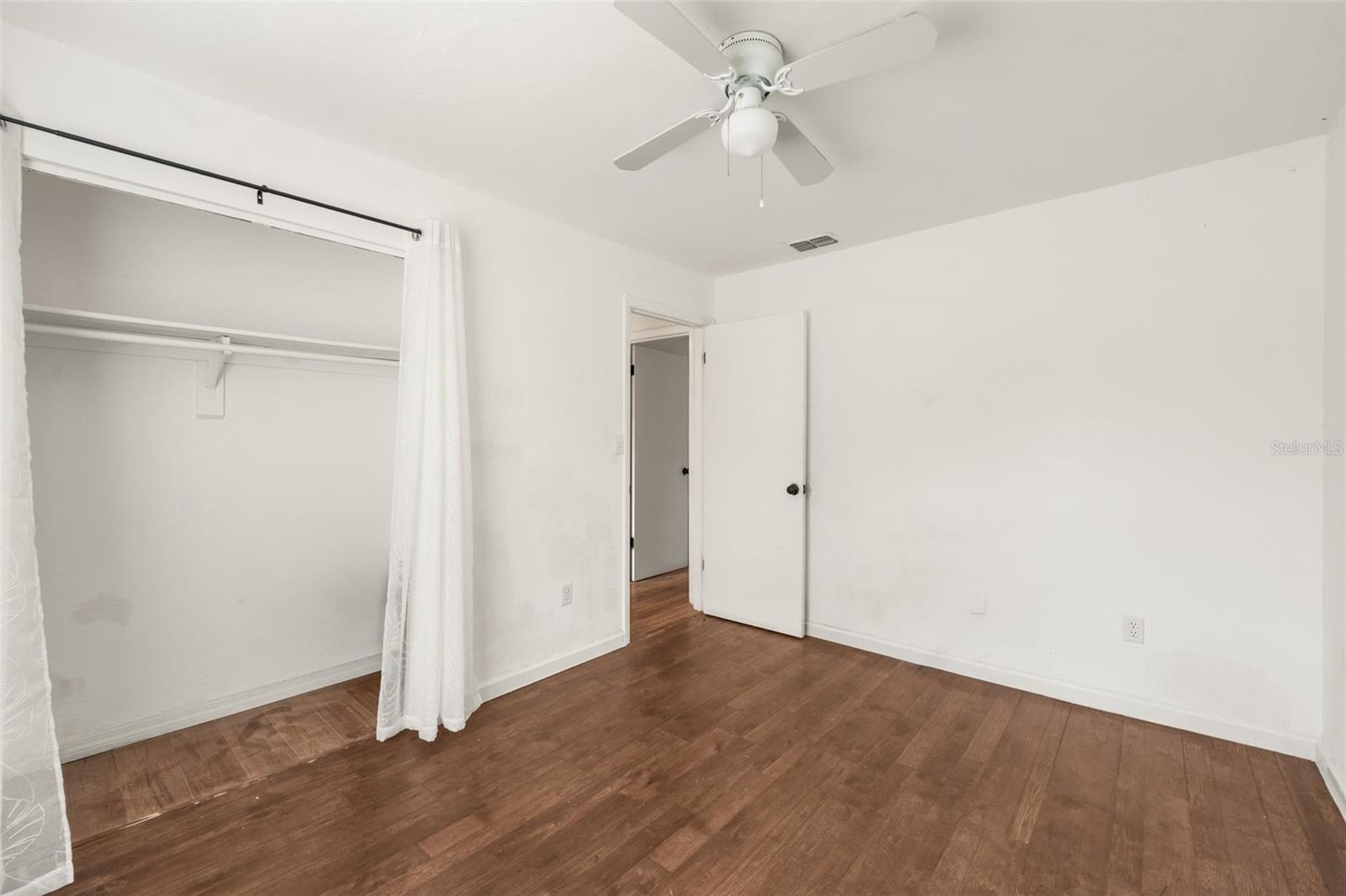 Image 17 of 21 For 1911 14th Avenue