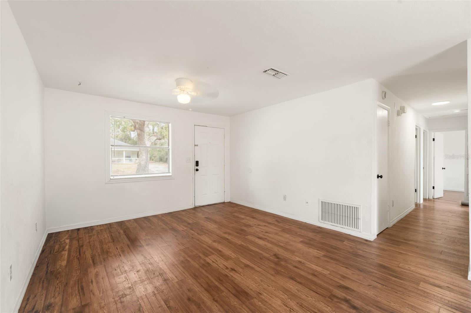 Image 6 of 21 For 1911 14th Avenue