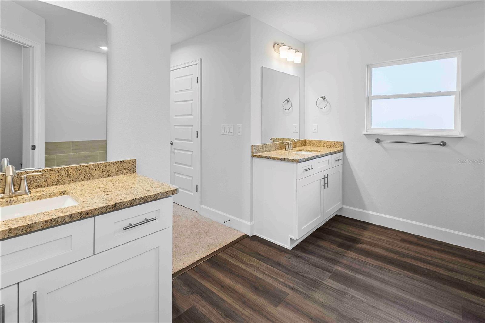 Image 14 of 44 For 483 Bellflower Drive