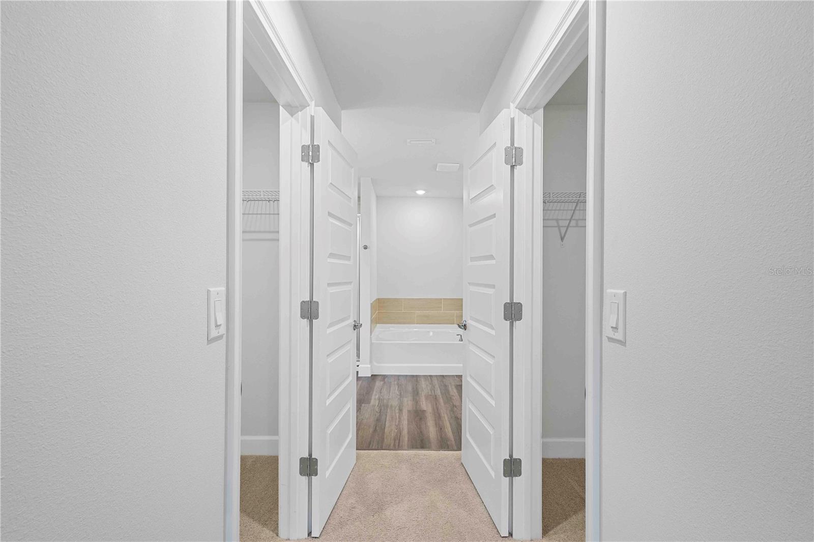 Image 16 of 44 For 483 Bellflower Drive