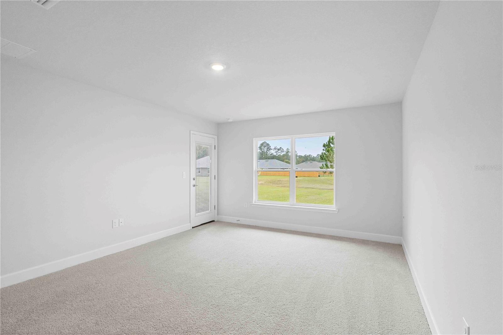 Image 17 of 44 For 483 Bellflower Drive