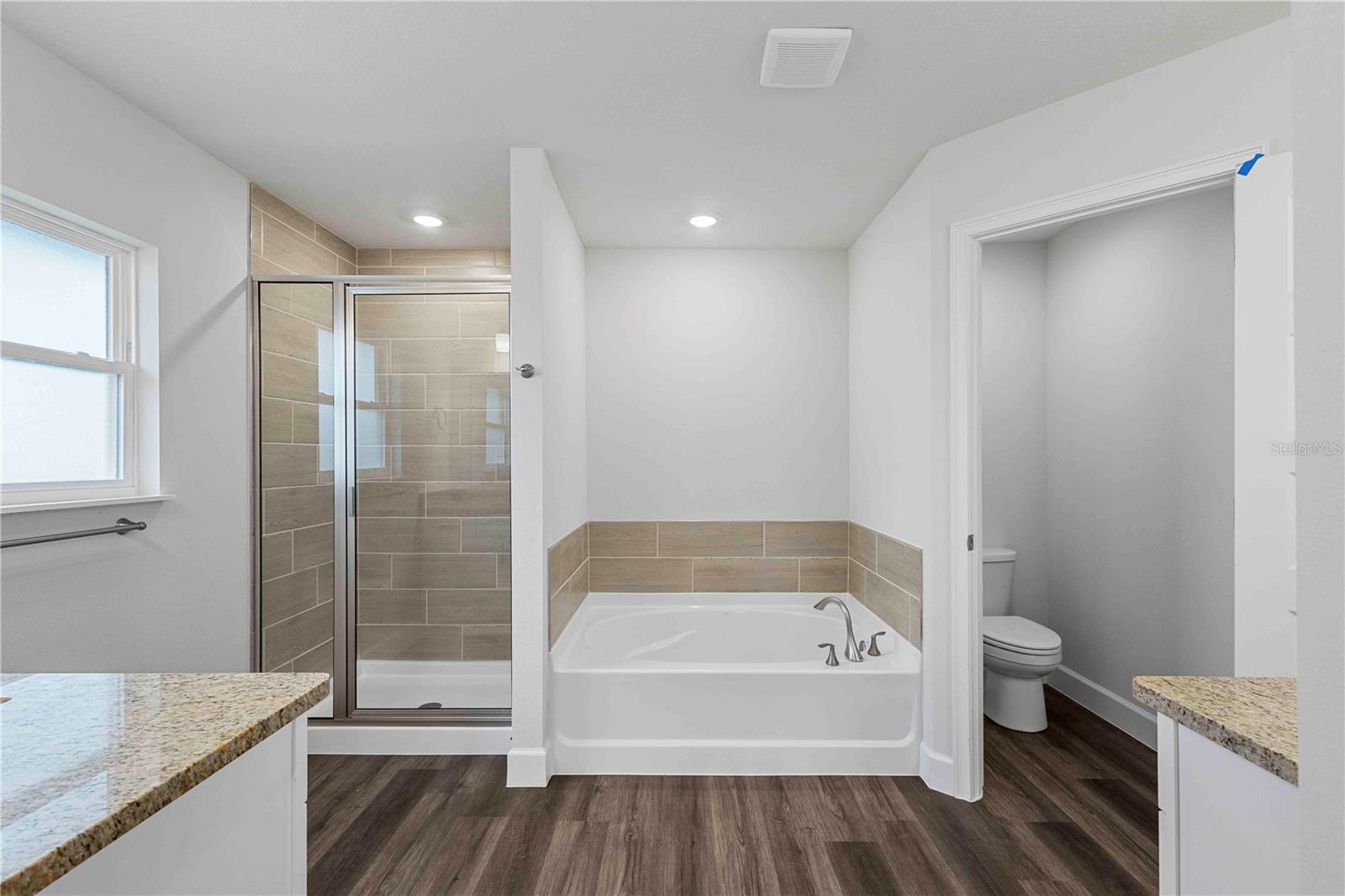 Image 22 of 44 For 483 Bellflower Drive