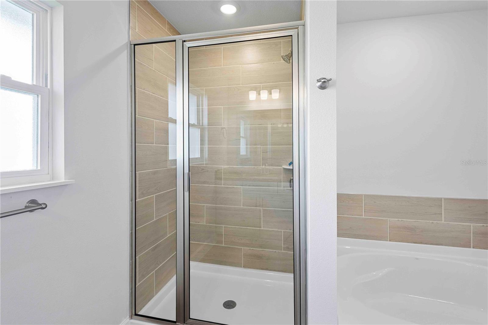 Image 26 of 44 For 483 Bellflower Drive