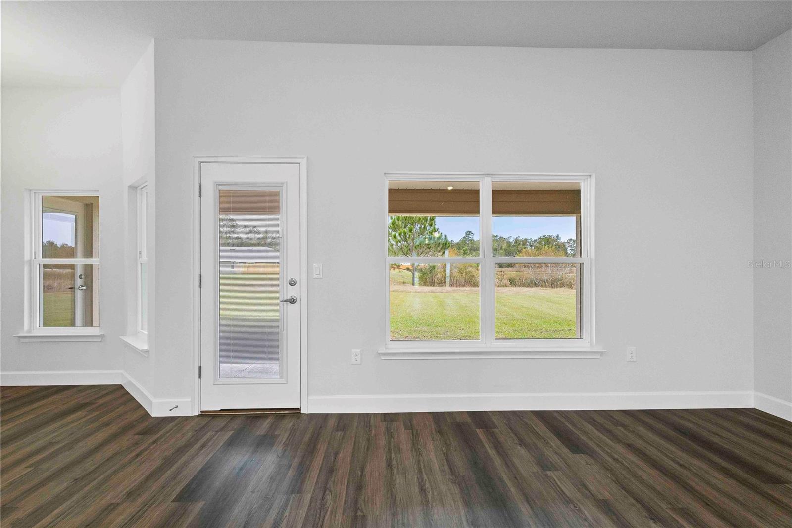 Image 36 of 44 For 483 Bellflower Drive