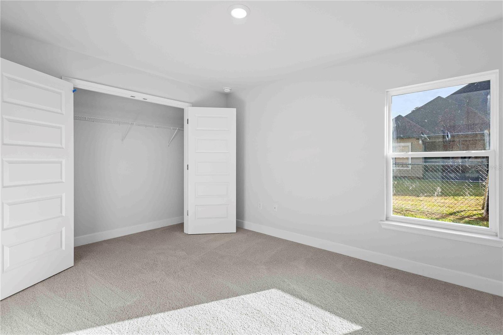 Image 4 of 44 For 483 Bellflower Drive