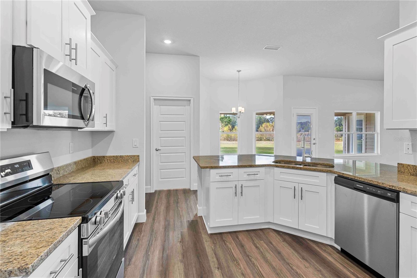 Image 41 of 44 For 483 Bellflower Drive