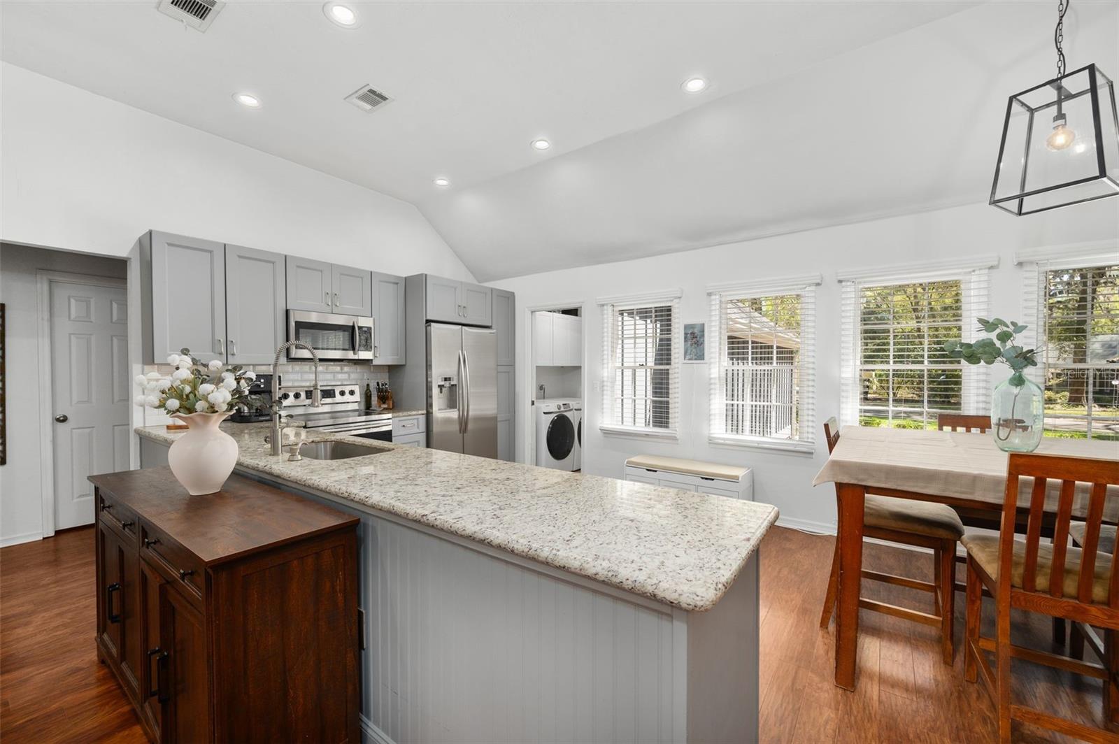 Image 9 of 41 For 5326 83rd Terrace